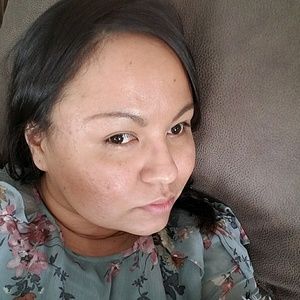 Meet your Posher, Hilsida